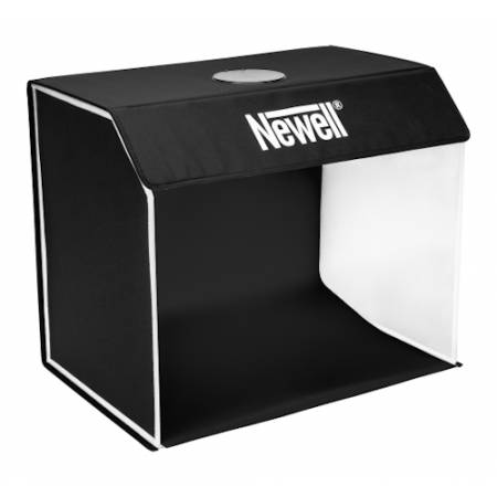 Newell M60 - namiot czarne tło